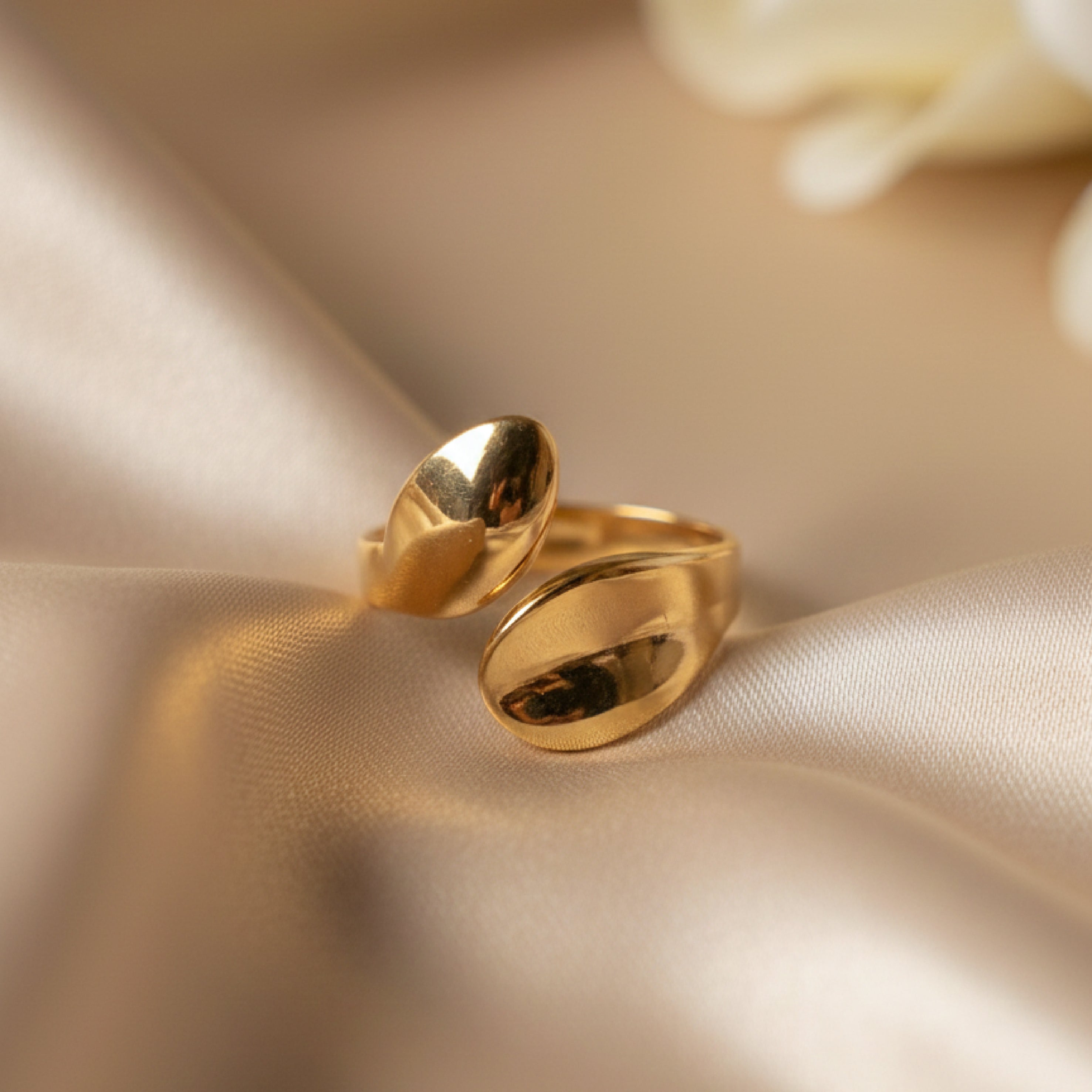 Always Iconic! Gold Ring